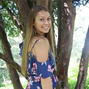 Meet your Posher, Lexi